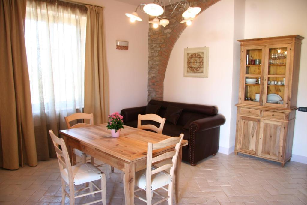 Agriturismo Gualdo Del Re Суверето Стая снимка