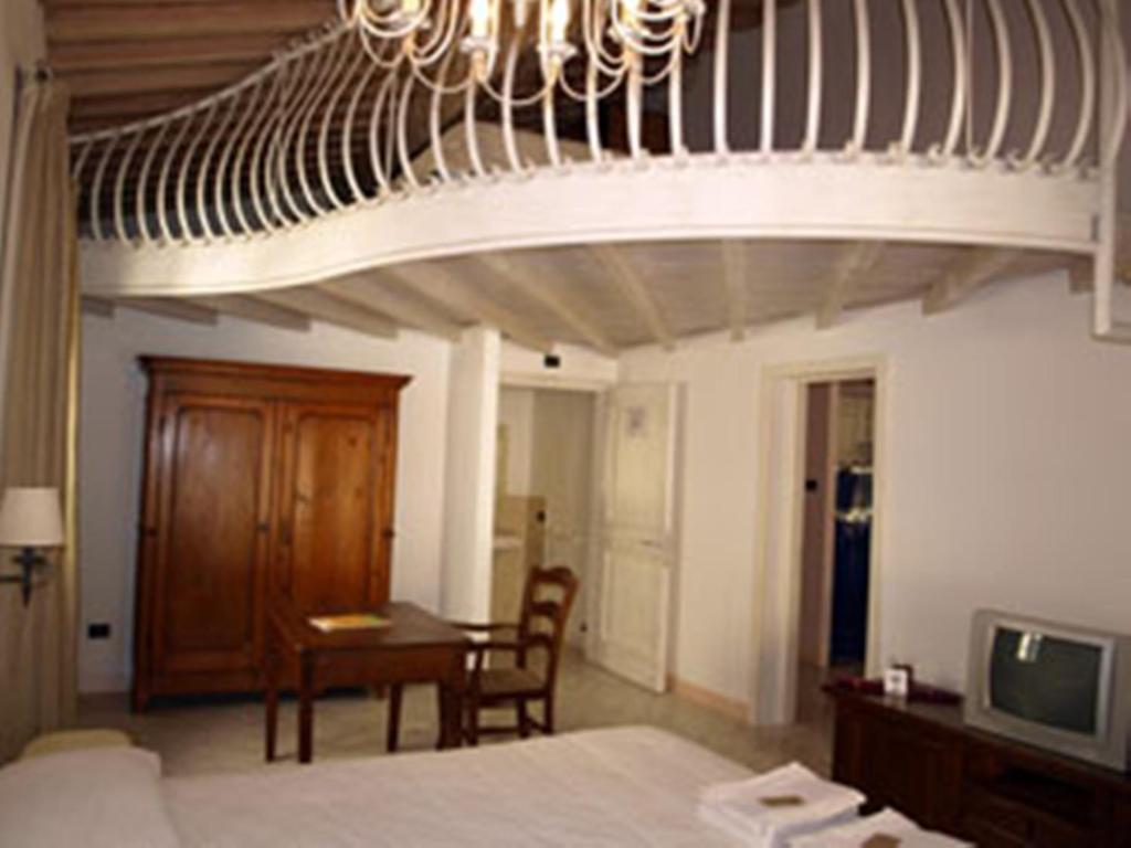 Agriturismo Gualdo Del Re Суверето Стая снимка